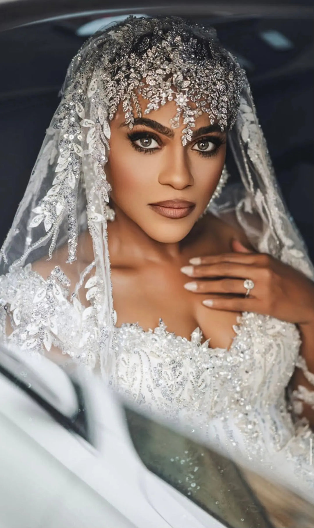 LINDA HEADPIECE – SuReina Bridal display picture 1